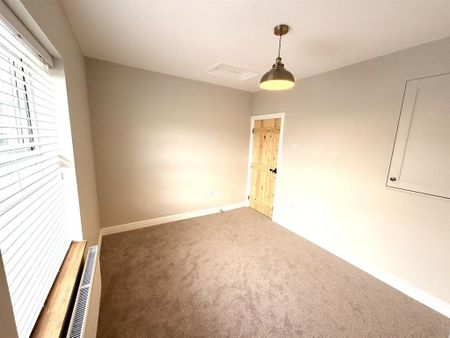 2 bedroom terraced house to rent - Photo 2