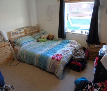 5 bedroom semi-detached house to rent - Photo 5