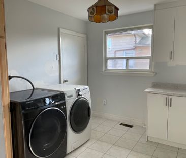 For Lease - 7 Mandrain Crescent, Brampton, Ontario - Photo 2