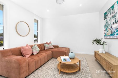 33 Nelson Street, Nelson Bay NSW 2315 - House For Rent | Domain - Photo 4