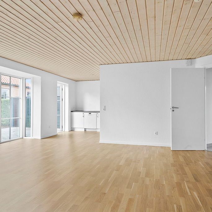 Velkommen til Thorsø, rækkehus fra 2009! - Photo 1