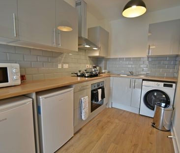 1 Bed Flat, Deans Road, M3 - Photo 6