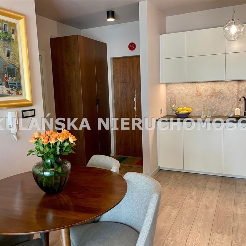 R, Tychy - Фото 1