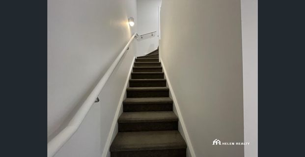 Modern 2-Bedroom Townhouse in Prime Location - Kurralta Park - Photo 1