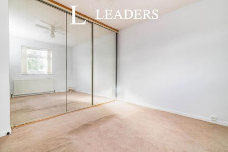 3 bedroom terraced house to rent - Photo 4