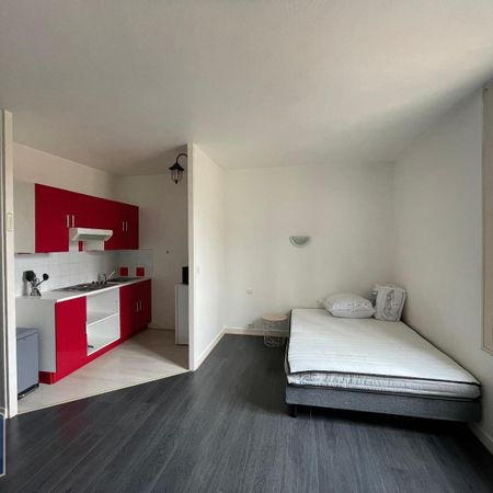 Location Appartement 1 pièce 28m² NIORT 79000 - Photo 4