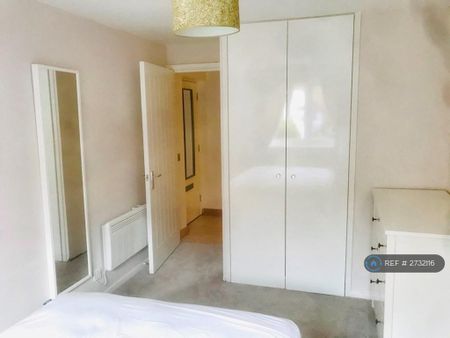 1 bedroom flat to rent - Photo 5