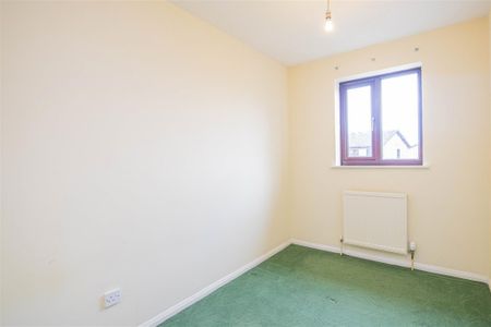 3 bed House To Let - Photo 3