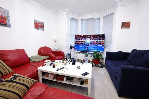 William Road West Bridgford, Nottingham - Photo 1