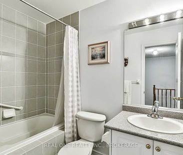 For Lease - 523 Ainsworth Drive, Newmarket, Ontario - Photo 3