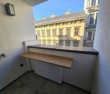 Luxuriöse Designerwohnung mit hochwertiger Küche mit Steinarbeitspl... - Photo 5