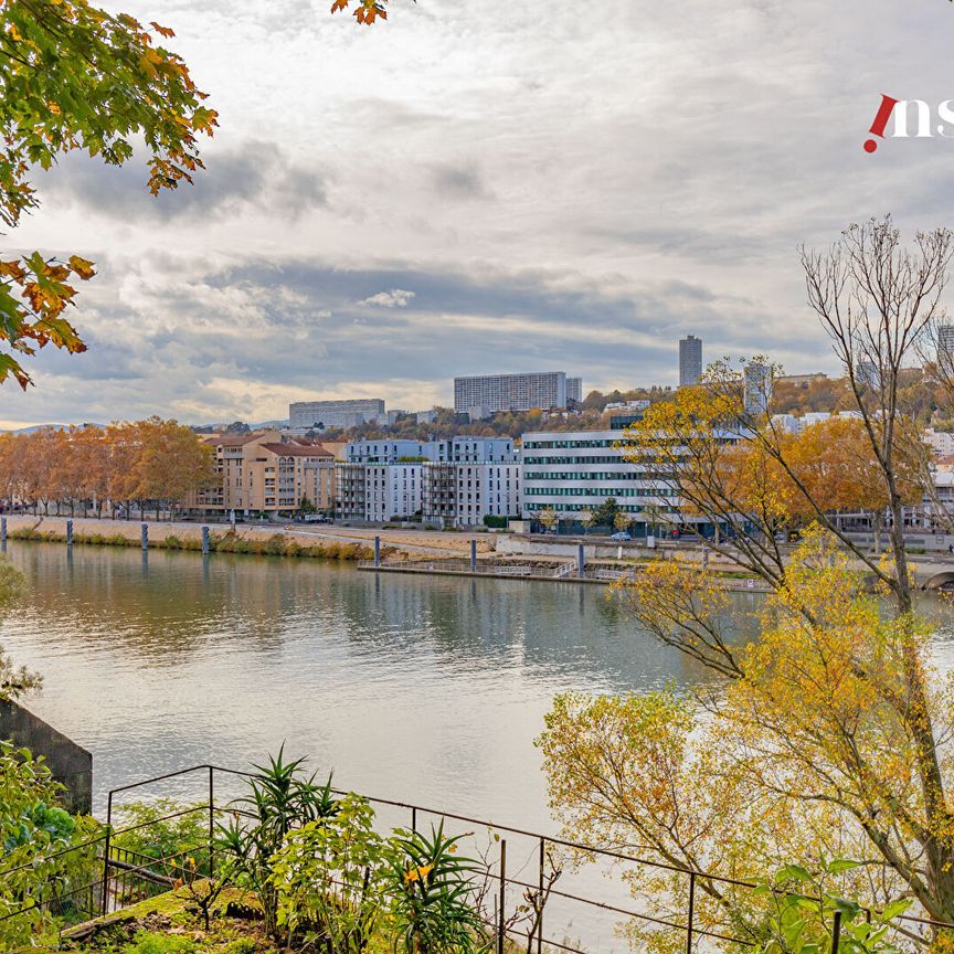 T2 avec terrasse - Quai de Saône, - Photo 1