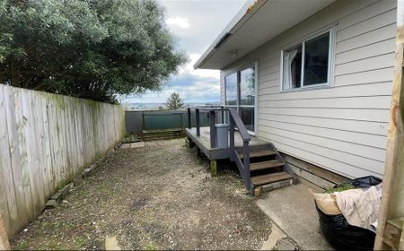 22A Roseanne Road, Manurewa, Auckland - Photo 2