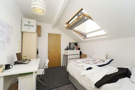 7 bedroom terraced house to rent - Photo 3