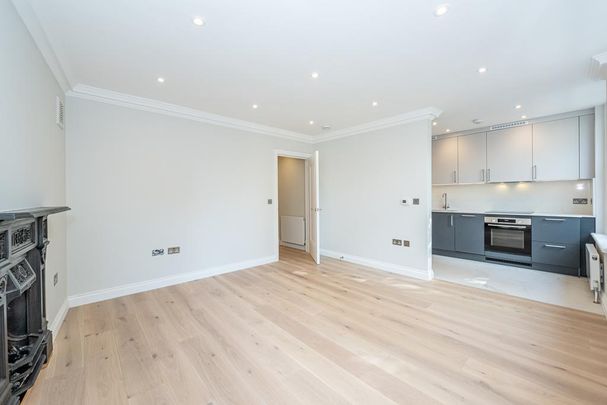 1 bedroom flat to rent - Photo 1