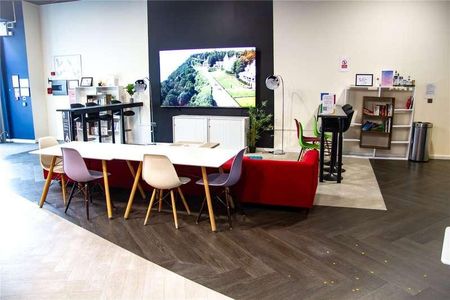 The Pavement, Popes Lane, London, W5 - Photo 3