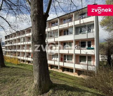 1+kk s balkónem, vhodné i pro studenty, pěkná lokalita Zlína - Photo 2
