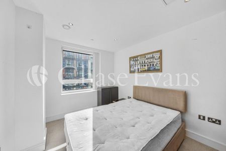 3 bedroom flat to rent - Photo 4
