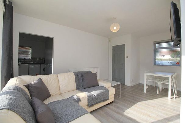 4 bedroom house share to rent - Photo 1