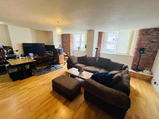 1 Bed Flat, The Gallery, M3 - Photo 1