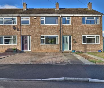 3 Bedroom - Photo 3