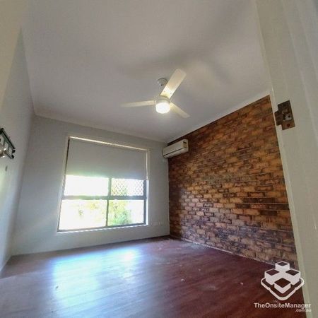 SUNNYBANK HILLS PRIMARY SCHOOL CATCHMENT -2 BEDROOMS TOWNHOUSE - Photo 4