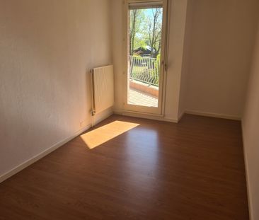 Location Appartement 3 pièces 72m² VALENCIENNES 59300 - Photo 5