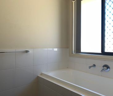 SIMPLE AND CONVENIENT! - Photo 4