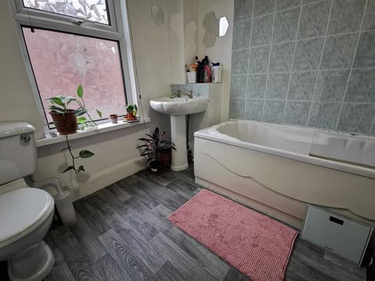 Pearson Avenue, Hyde Park - Photo 1