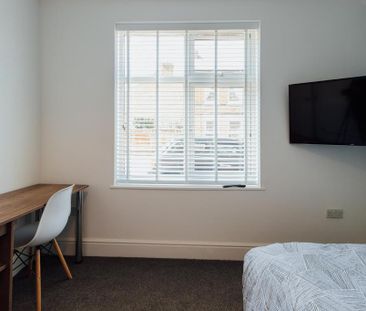 5 bedroom house to rent - Photo 2