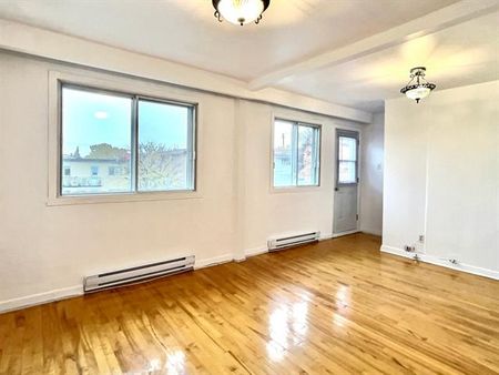 6227 Rue Desportes - Photo 4