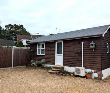 1 bedroom property to rent - Photo 2