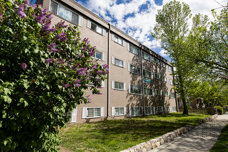 Kensington Apartments - Photo 2