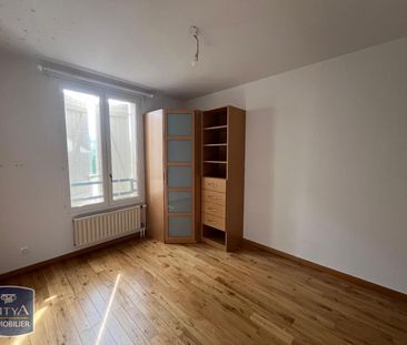 Location Appartement 4 pièces 84m² SATHONAY CAMP 69580 - Photo 3