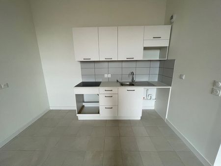 Location Appartement 2 pièces 58m² ROUBAIX 59100 - Photo 4