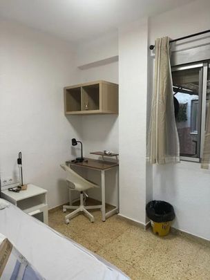 Carrer de Sant Francesc dAssís, Valencia, Valencian Community 46920 - Photo 1