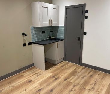 Studio to rent - Photo 3