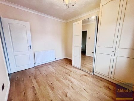 Avondale Road, Basildon - Photo 3