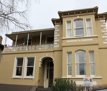Boarding House Room on Pitt Street - Photo 1