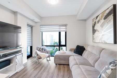 For Lease - 15 Queen Street Unit# 1009, Hamilton, Ontario - Photo 3