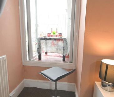 Room in a Shared Flat, Tottenham Lane, N8 - Photo 5