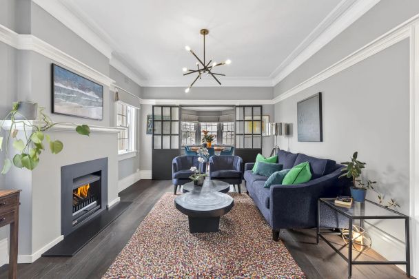 Stylish Art Deco Inspired Manly Gem – Furnished, Utilities & Flexible Lease Terms - Photo 1