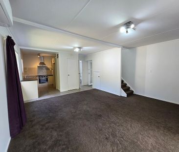 3 Bedrooms 1.5 Bathroom House - Photo 1