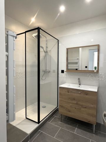 Location Appartement 3 pièces 61m² ISTRES 13800 - Photo 4