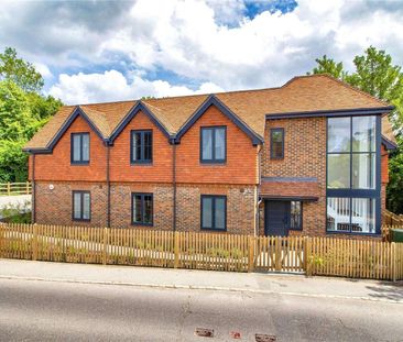 A contemporary ground floor apartment in charming Otford village. - Photo 5