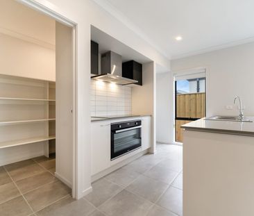 4-Bedroom Home in Westwood Walk Estate, Fraser Rise - Photo 5