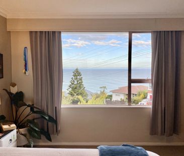 Perched above all - A St Clair gem - Photo 4