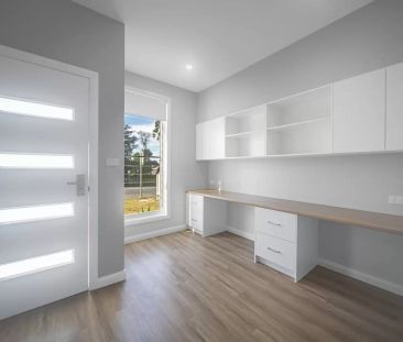 Waiting for You - Photo 6