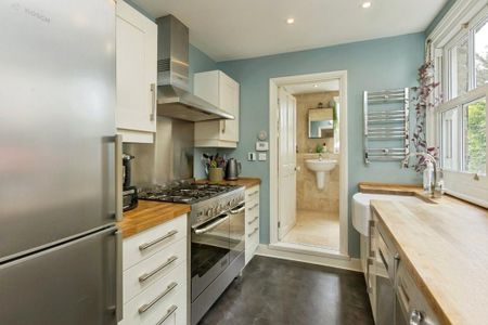 3 bedroom terraced house to rent - Photo 4