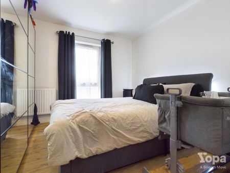2 bedroom flat to rent - Photo 4